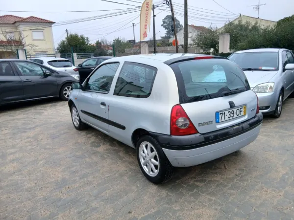 Renault Clio 1.9 D RN 3