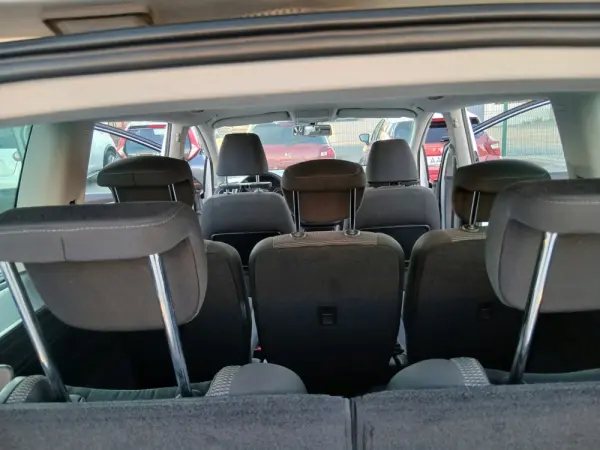 Volkswagen Sharan 2.0 TDI 16