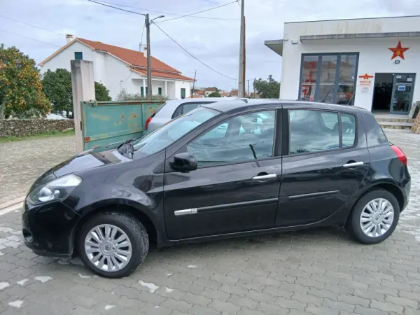 Renault Clio 1.2 16V Confort 3