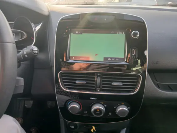 Renault Clio 0.9 TCE 11