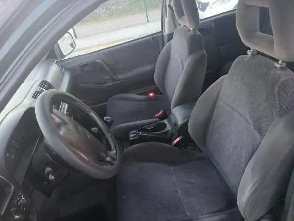 Opel Frontera 2.2 DTi 13