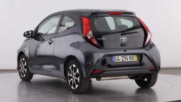 Toyota Aygo X 1.0 X-Play Plus MM 9
