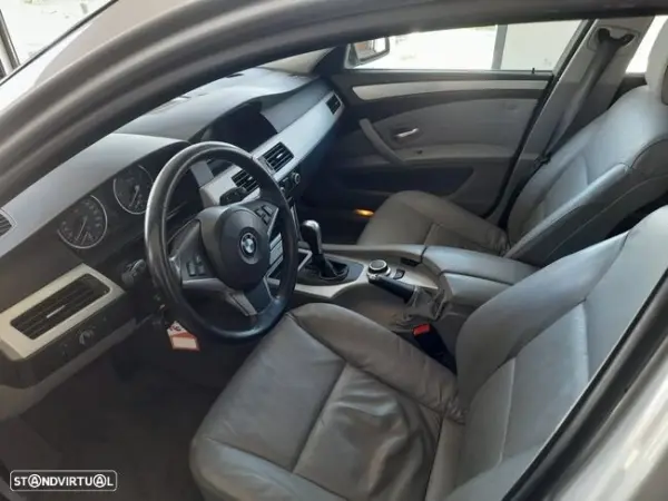 BMW 520 dA Touring 14