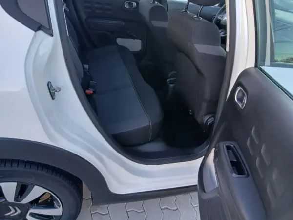 Citroen C3 1.2 PureTech Shine 7