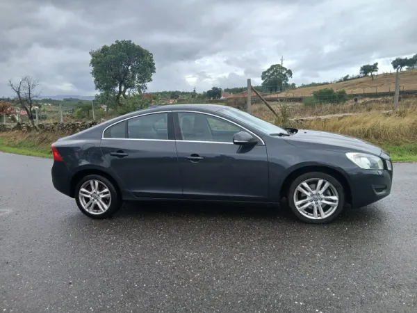 Volvo S60 D4 8