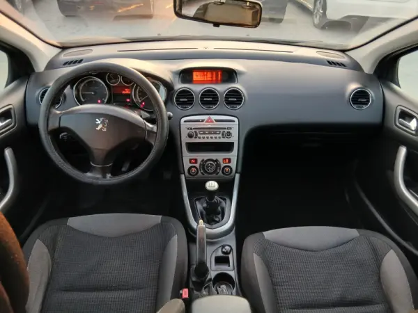 Peugeot 308 Outro 9