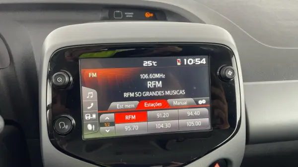 Toyota Aygo X 1.0 X-Play Plus MM 12