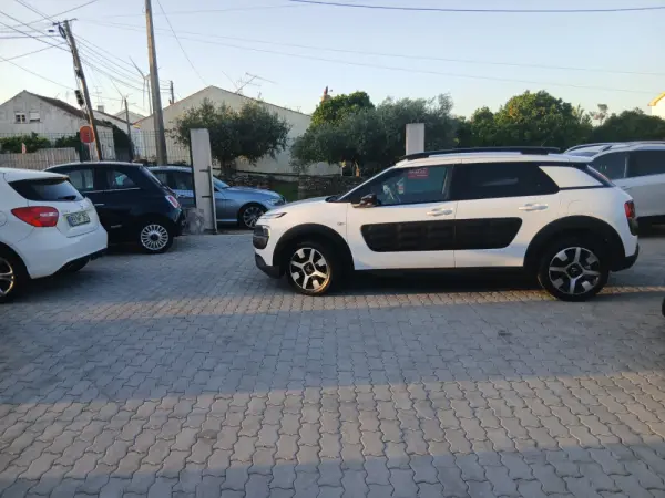 Citroen C4 Cactus Outro 16