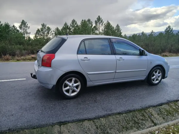 Toyota Corolla 1.4 VVT-i 4