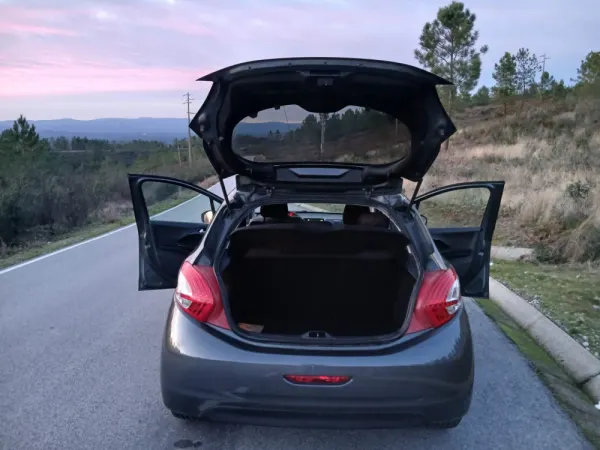 Peugeot 208 1.4 HDi 7