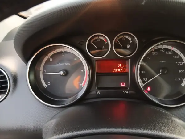 Peugeot 308 Outro 7