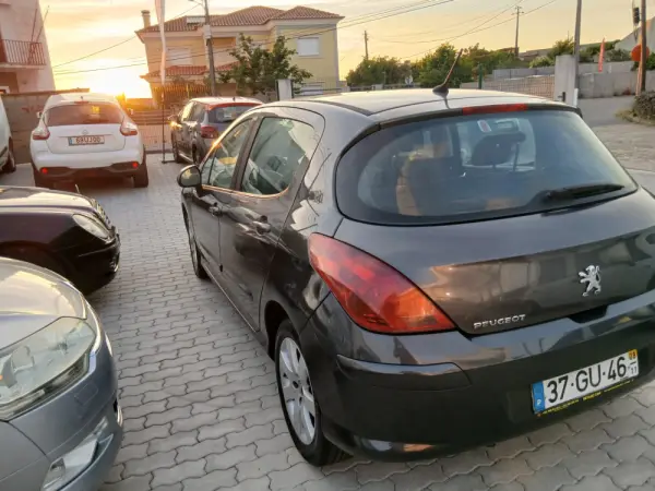 Peugeot 308 Outro 4