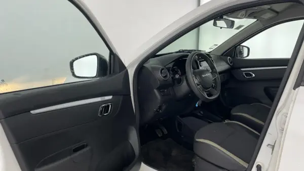 Dacia Spring Electric 45 Essential 13