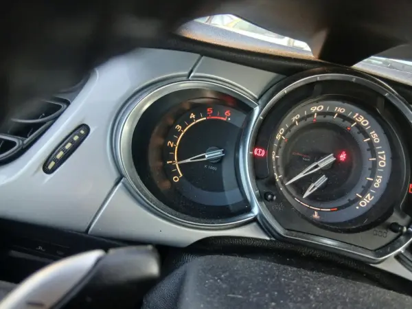 Citroen DS3 1.4 e-HDi Chic CMP 17