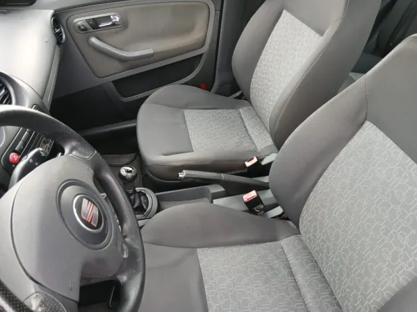 SEAT Ibiza 1.2 12V Reference 7