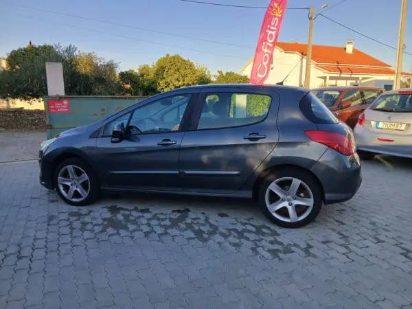 Peugeot 308 1.6 HDi Executive 3