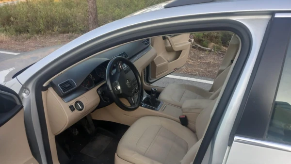 Volkswagen Passat 1.6 TDI BlueMotion 10