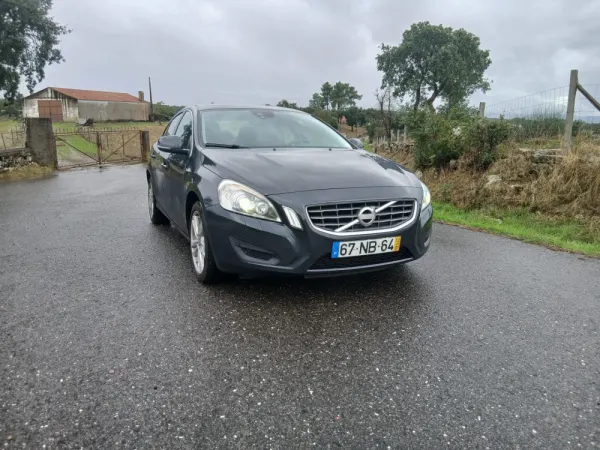 Volvo S60 D4 9
