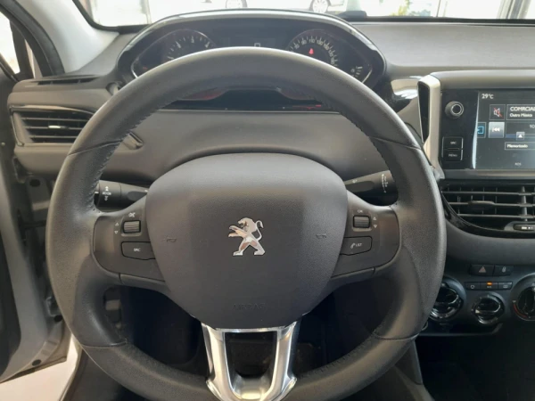 Peugeot 208 1.6 e-HDi Allure 9