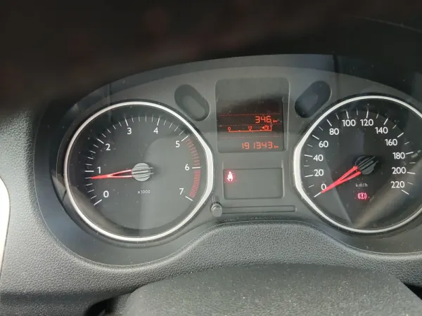 Citroën C-Elysée 1.6 HDi Exclusive 13