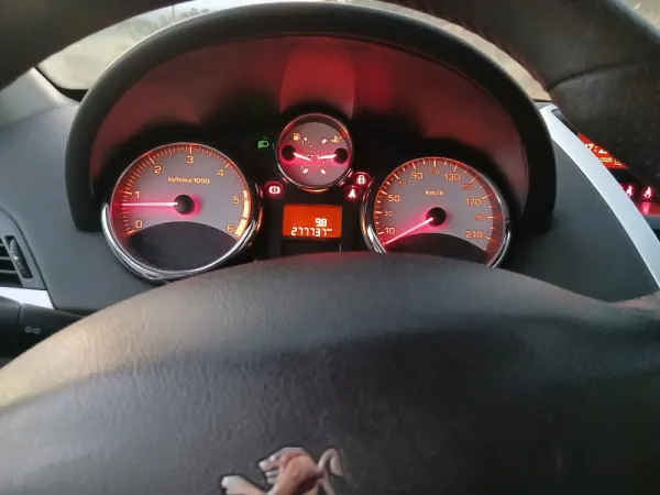 Peugeot 207 1.4 HDi Active 9