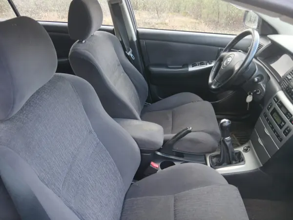 Toyota Corolla 1.4 VVT-i 13