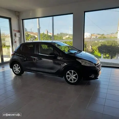 Peugeot 208 1.4 HDi 2