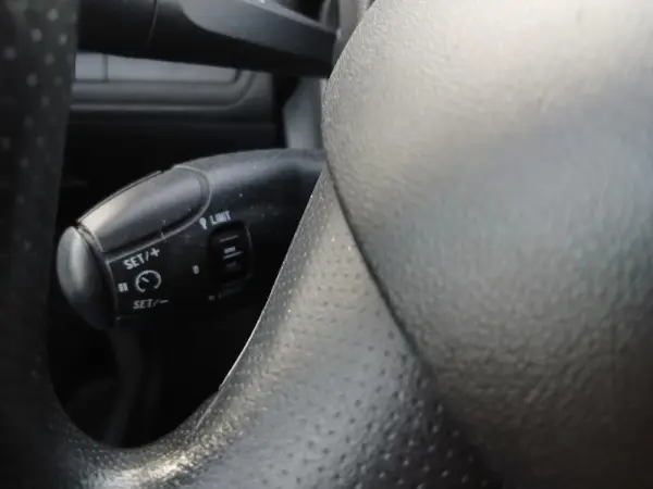 Peugeot 208 1.4 HDi 19