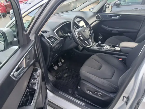 Ford S-Max 2.0 TDCi Trend 34