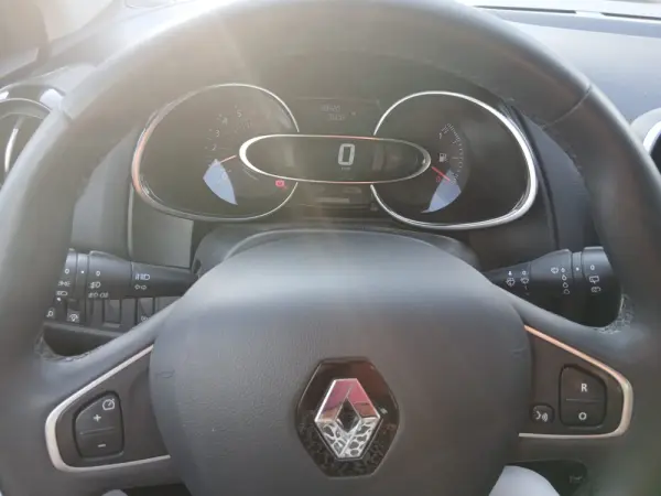 Renault Clio 0.9 TCE 9