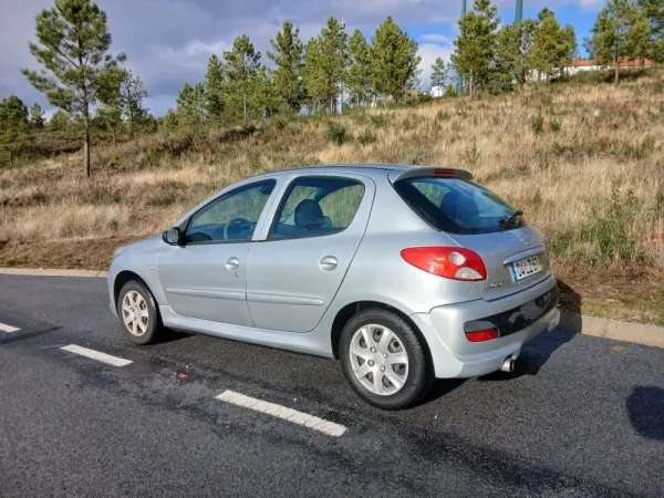 Peugeot 206+ 1.1 Trendy 2