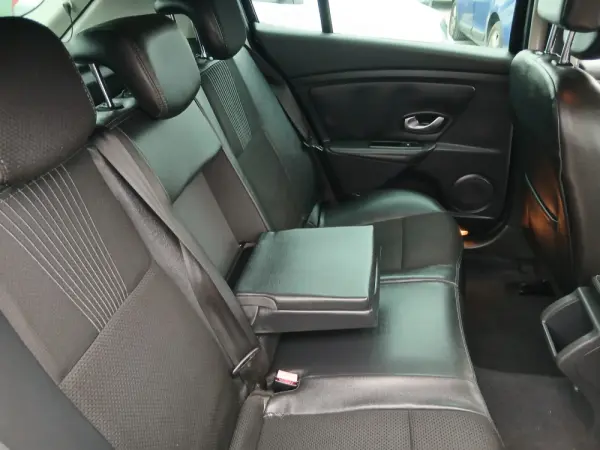 Renault Mégane Outro 11