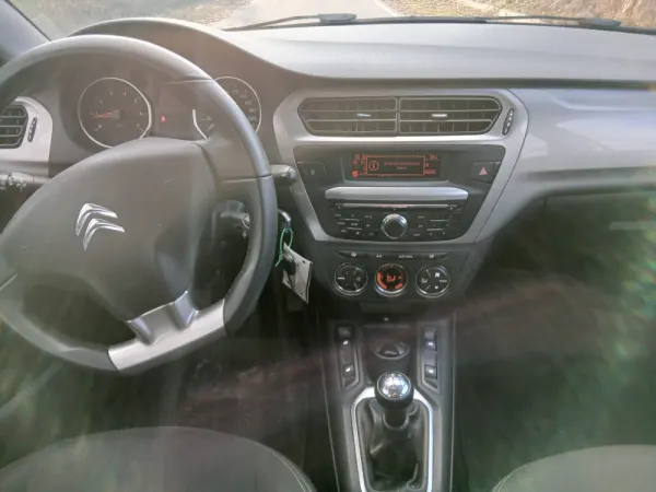Citroën C-Elysée 1.6 HDi Exclusive 10