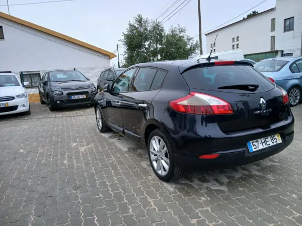 Renault Mégane Outro 6