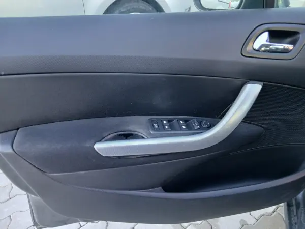 Peugeot 308 1.6 HDi Executive 15