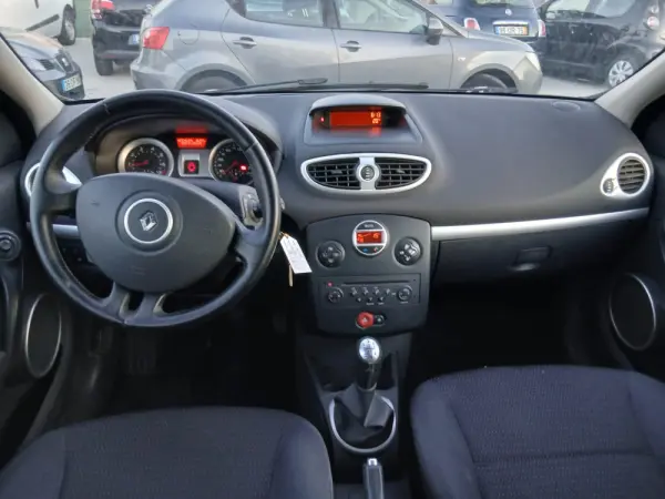 Renault Clio 1.2 TCE Dynamique S 6