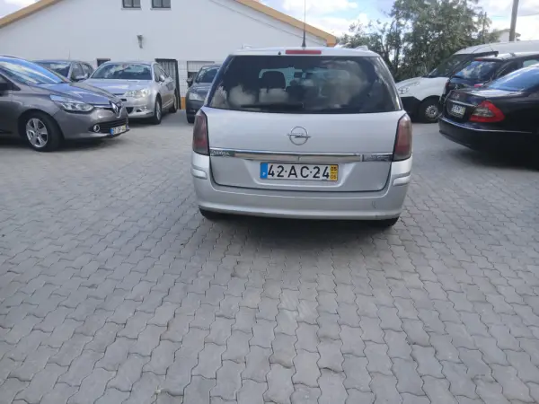 Opel Astra 1.9 CDTI Cosmo 3