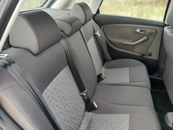 SEAT Ibiza 1.2 12V Reference 9