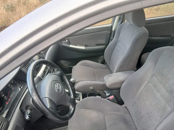 Toyota Corolla 1.4 VVT-i 12