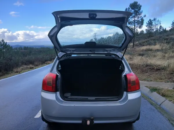 Toyota Corolla 1.4 VVT-i 7