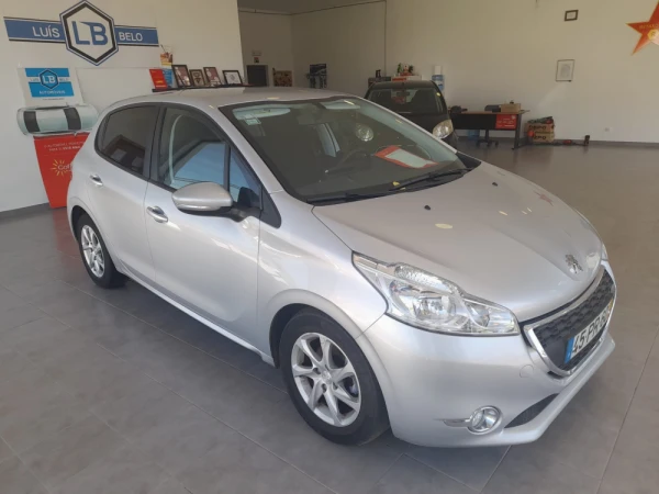 Peugeot 208 1.6 e-HDi Allure 3