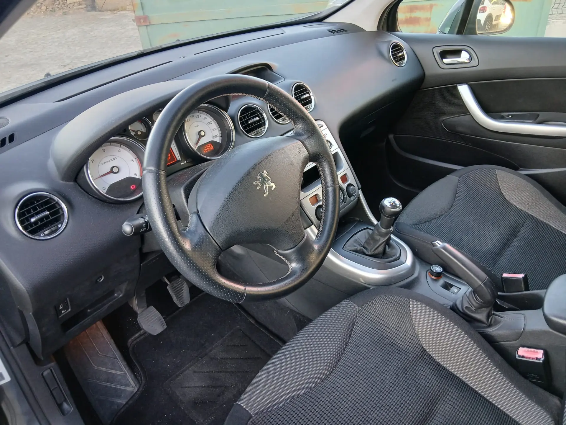 Peugeot 308 1.6 HDi Executive 7