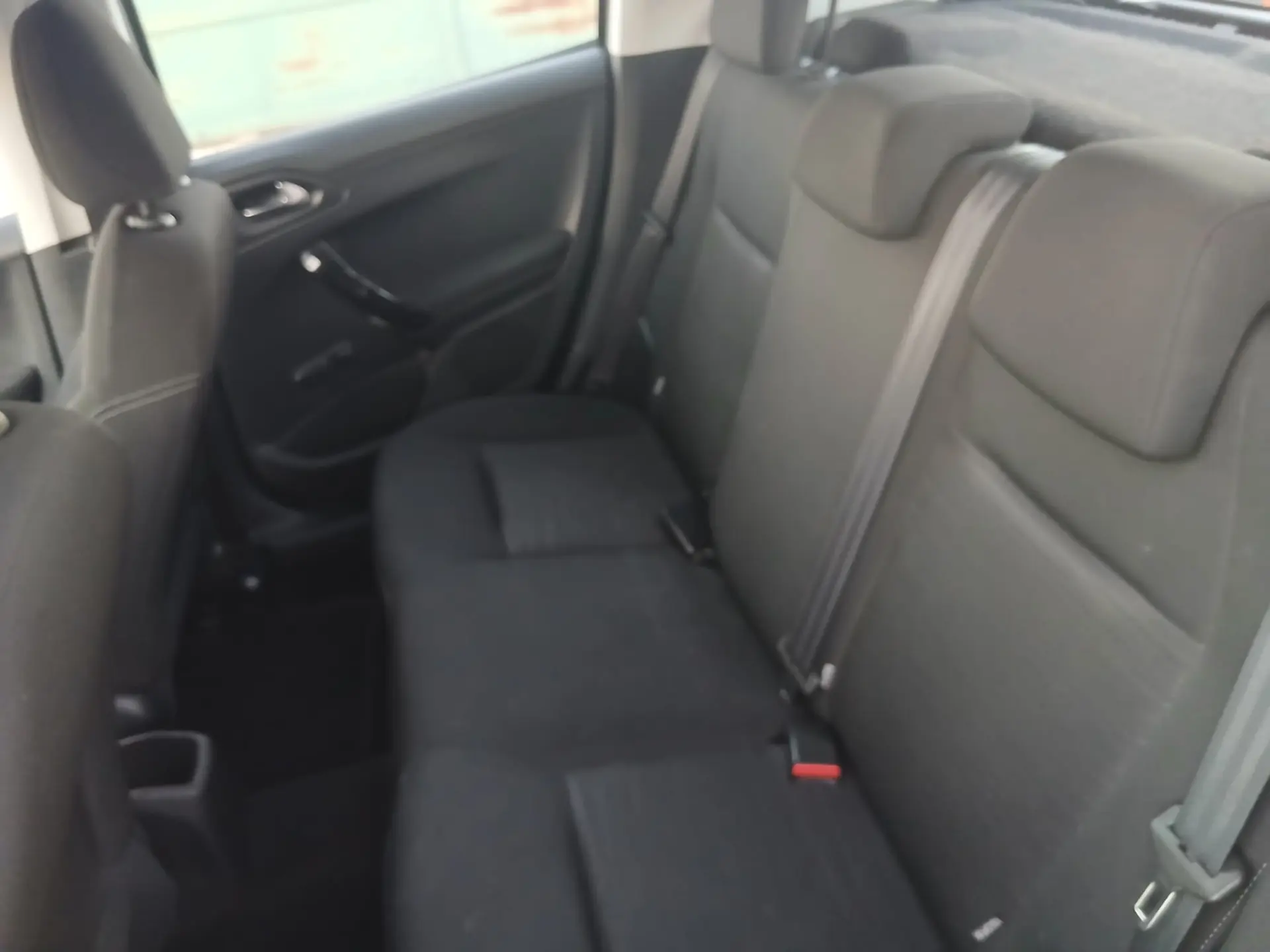 Peugeot 208 1.4 HDi 14