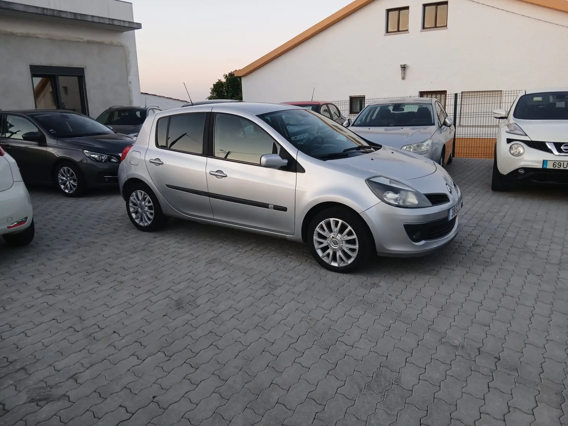 Renault Clio 1.2 TCE Dynamique S 3