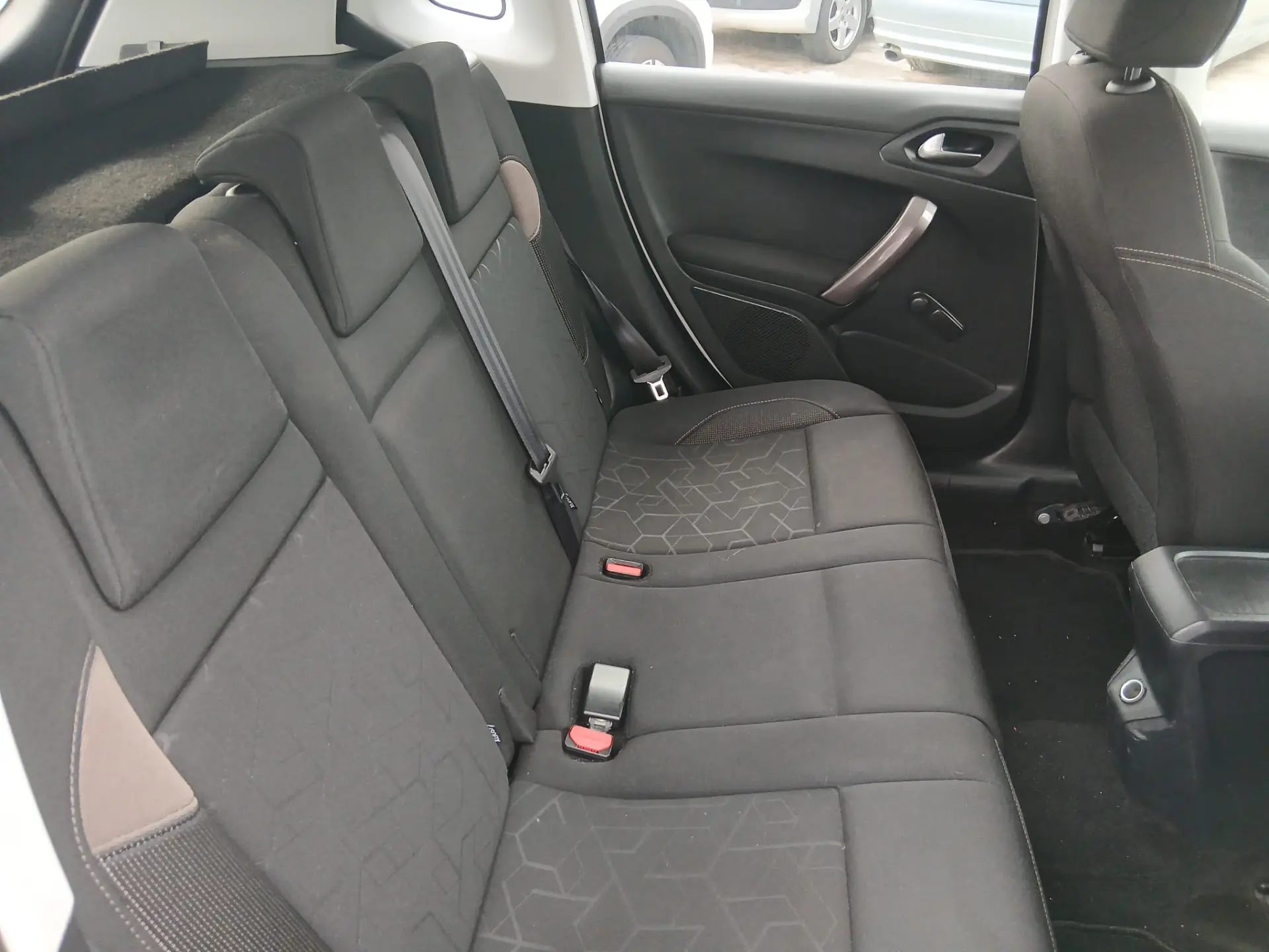 Peugeot 2008 1.2 VTi Allure 14