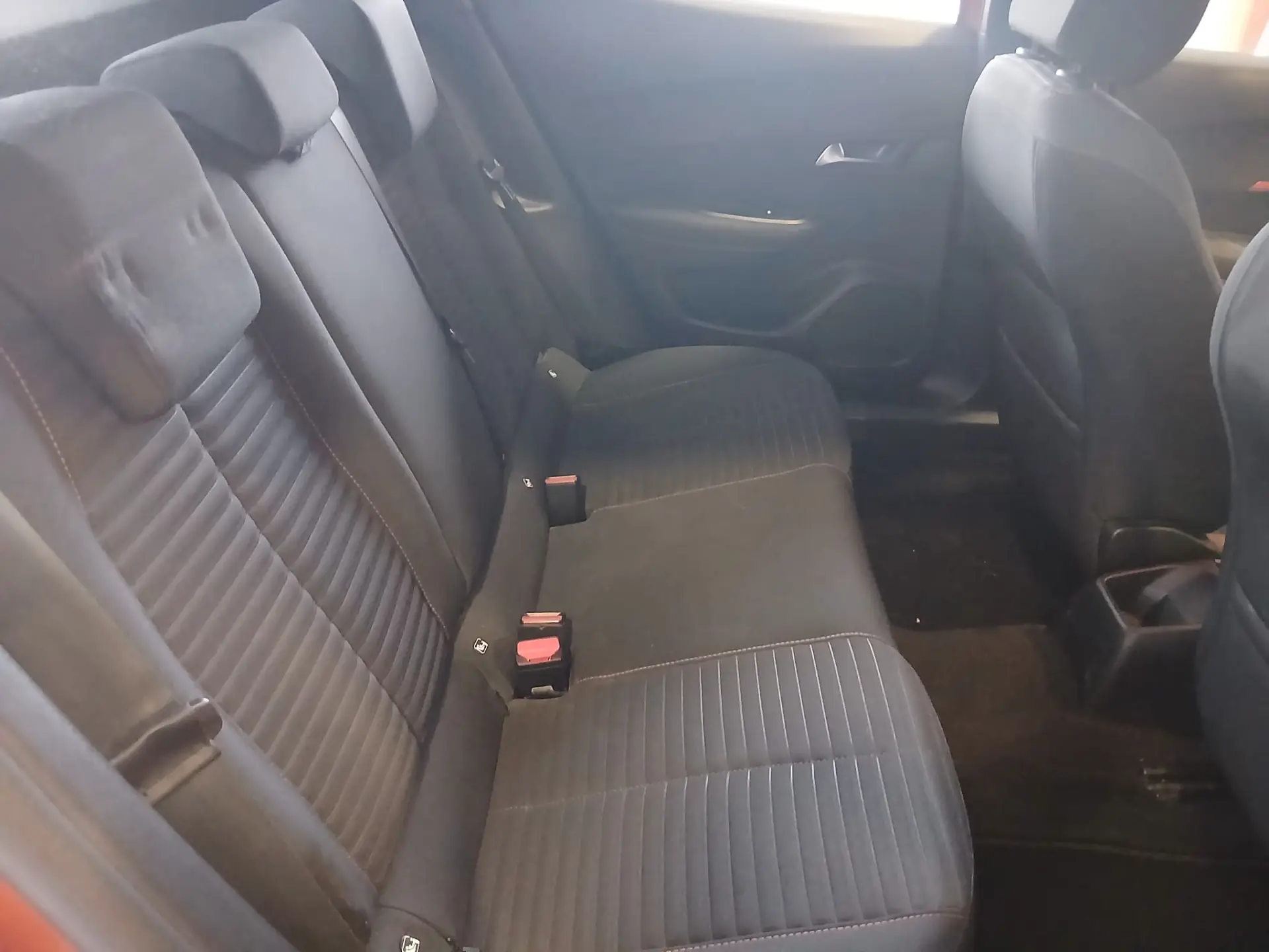 Peugeot 2008 1.2 PureTech Active Pack 11