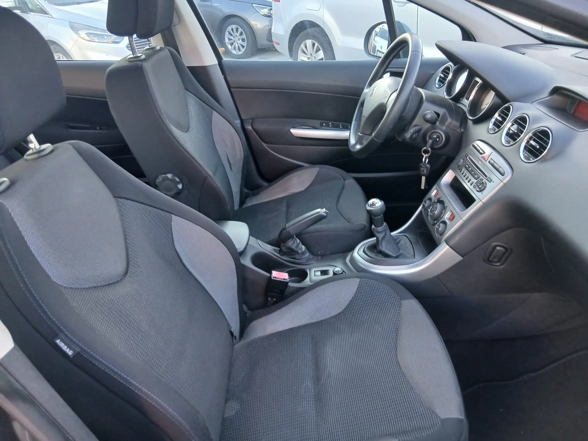 Peugeot 308 1.6 HDi Executive 9
