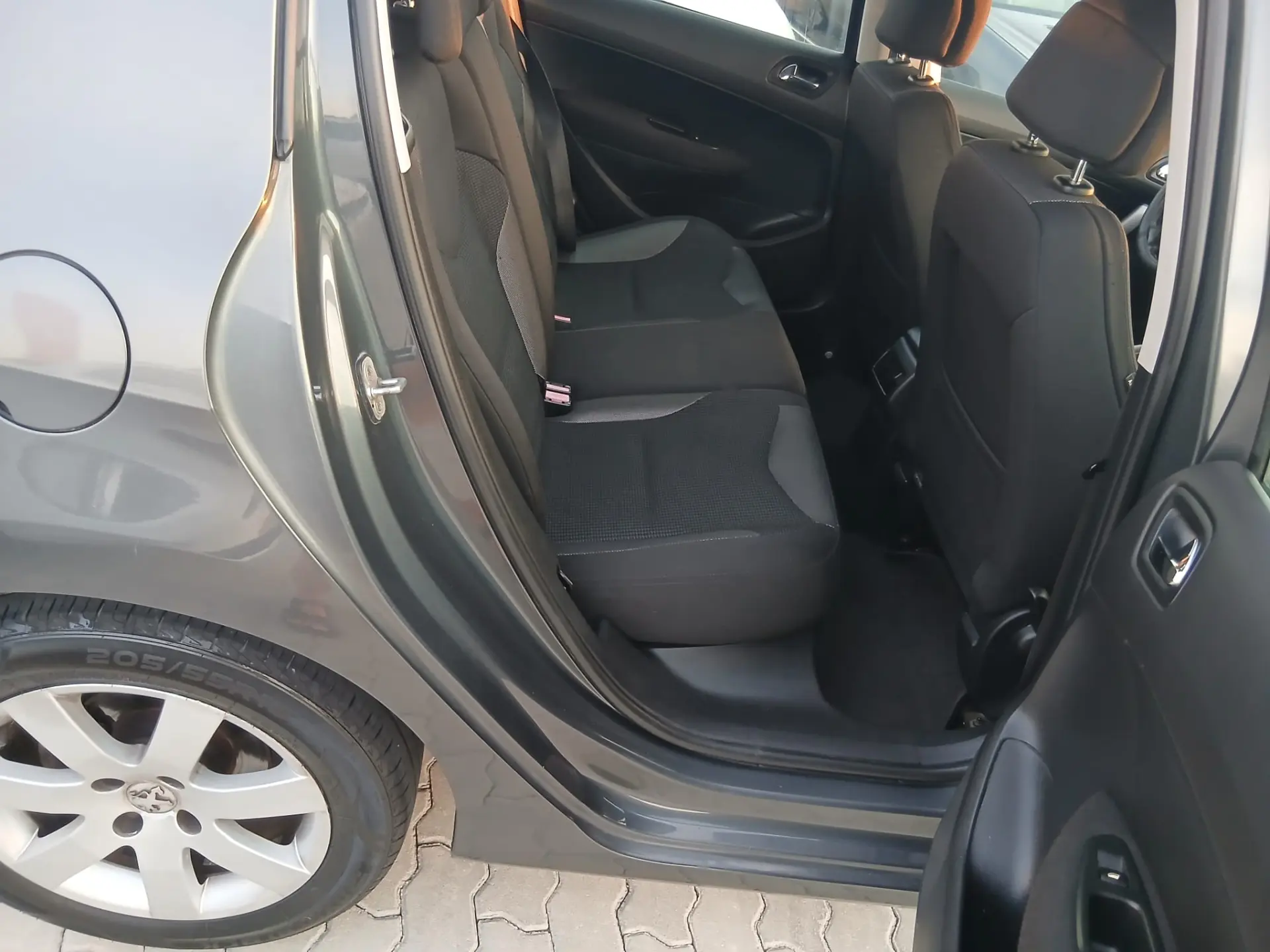 Peugeot 308 Outro 13