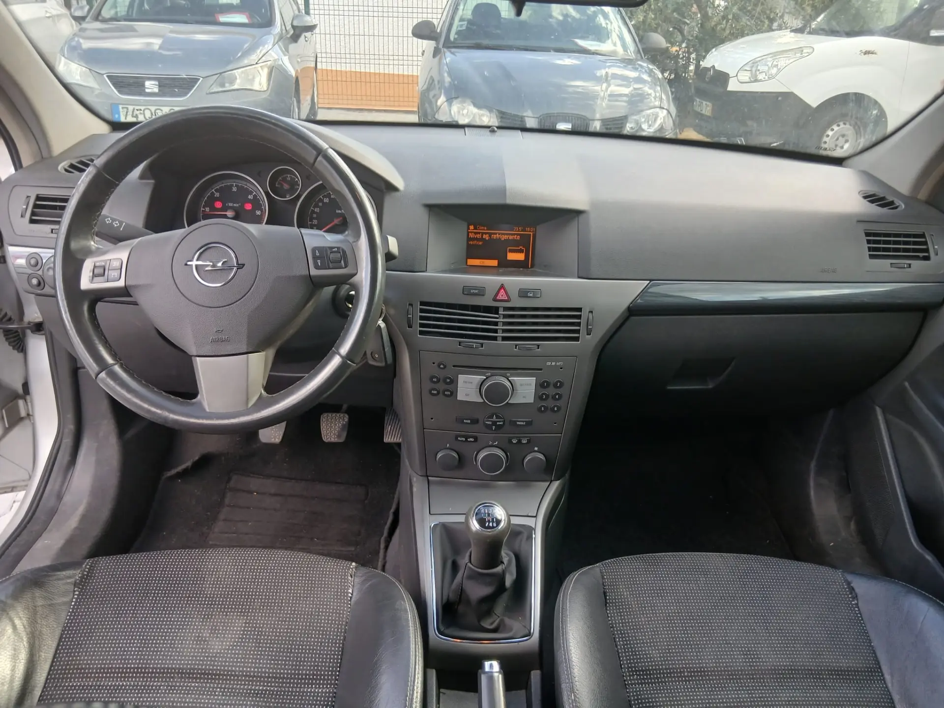 Opel Astra 1.9 CDTI Cosmo 6