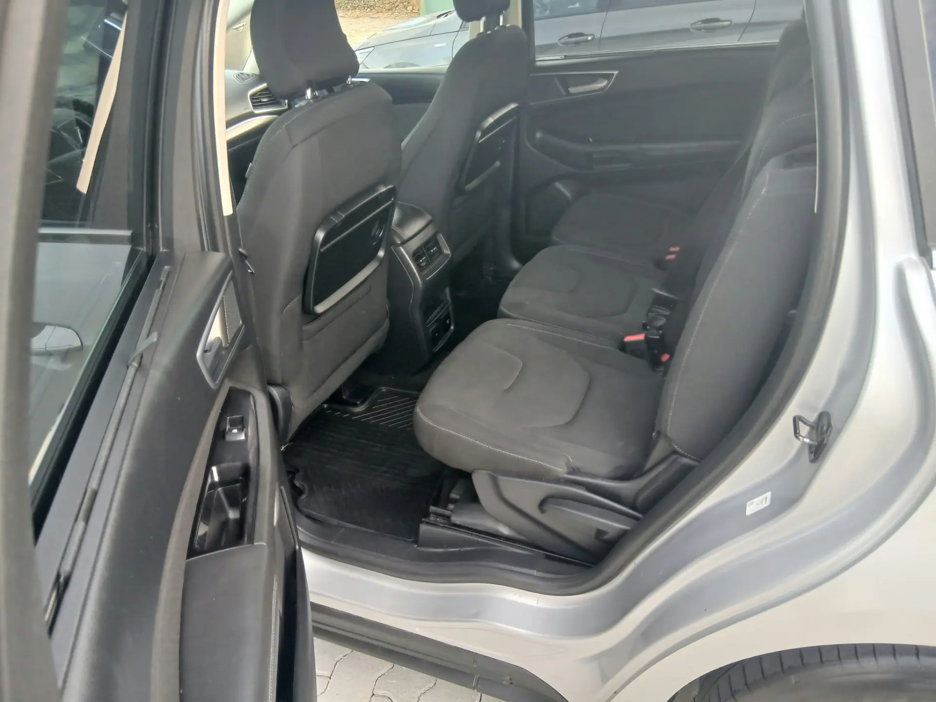 Ford S-Max 2.0 TDCi Trend 31